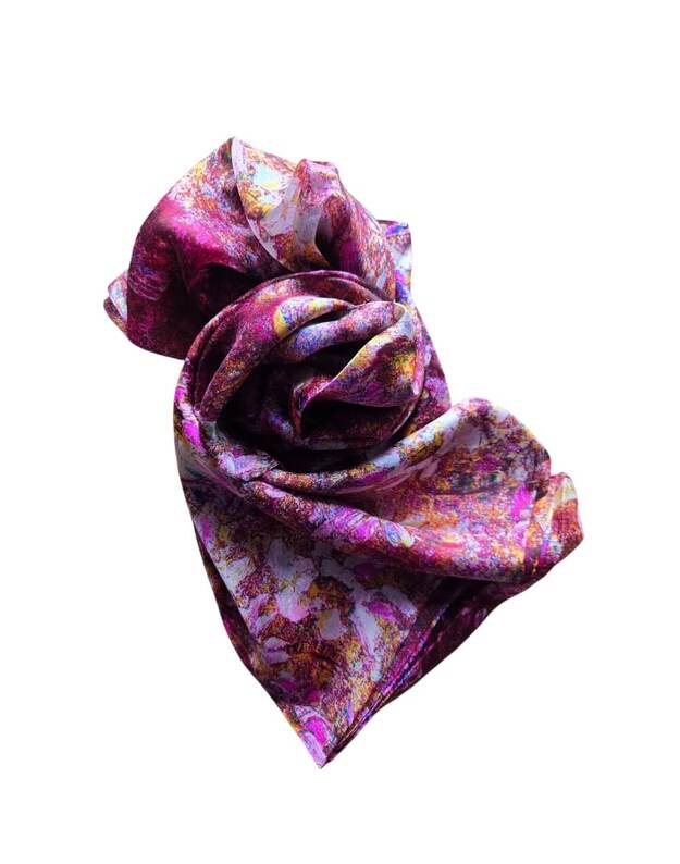 Natūralaus šilko moteriška skarelė SIL026