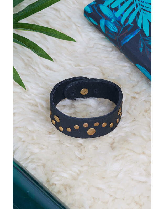 Unisex juoda odinė apyrankė APY05