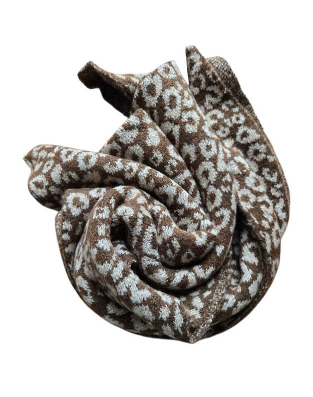 Šiltas šalikas trikampio formos su vilną IVO9002