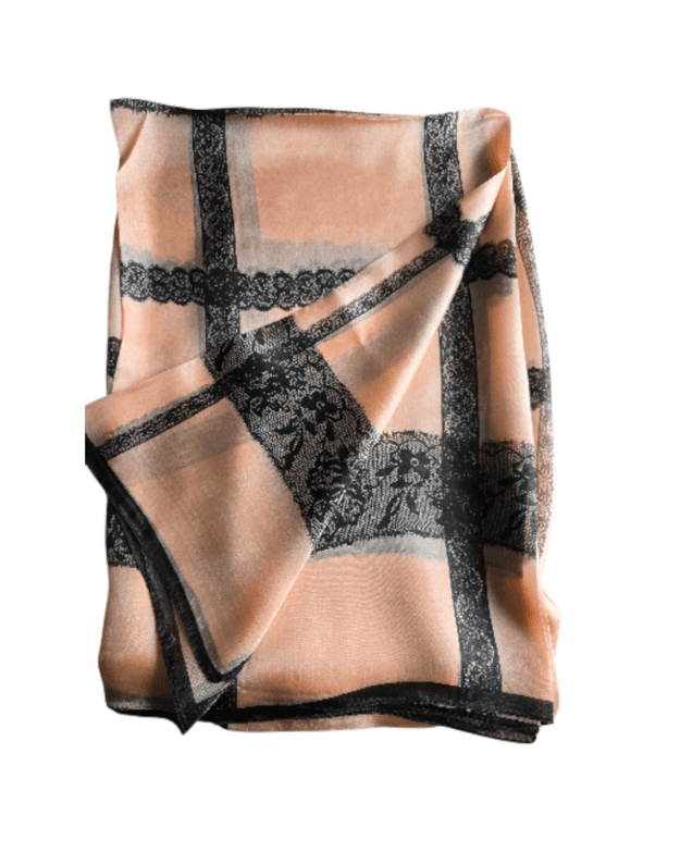 Natūralaus &scaron;ilko moteri&scaron;ka skarelė SIL032 1