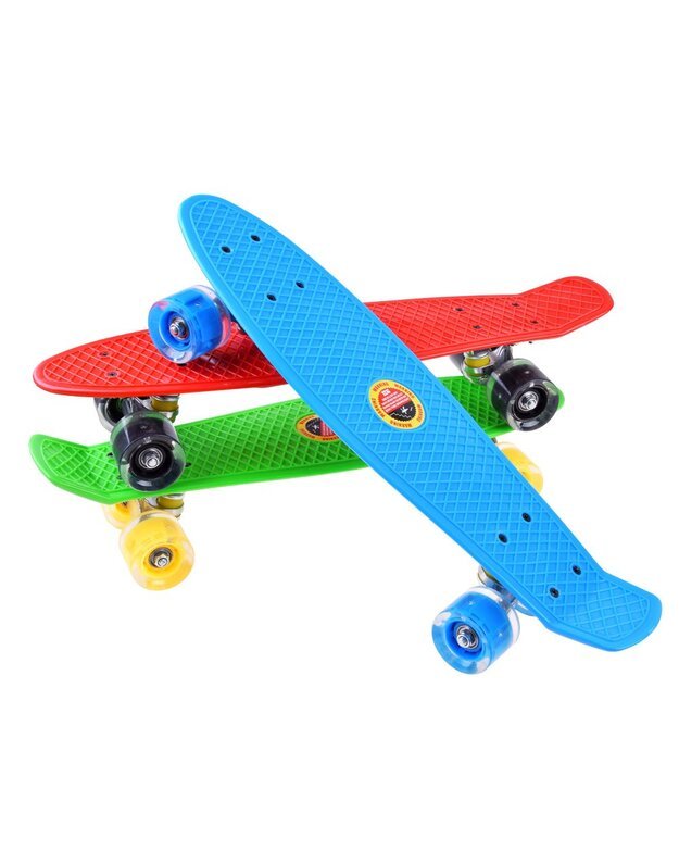 Plastic skateboard with glowing wheels SP0575