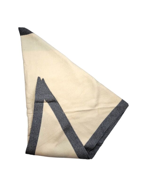 Šiltas šalikas trikampio formos su vilną WO004